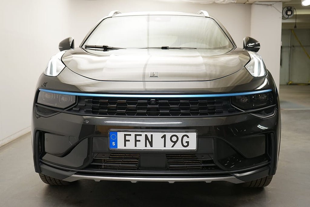 Vehicle Image 16
