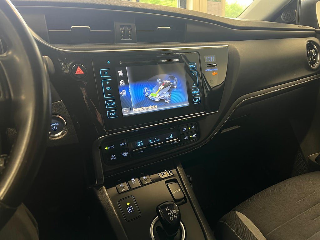 Vehicle Image 17