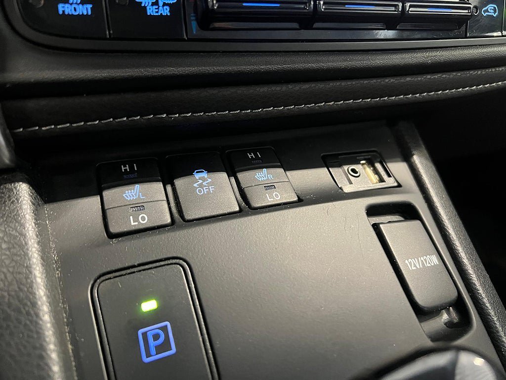 Vehicle Image 19