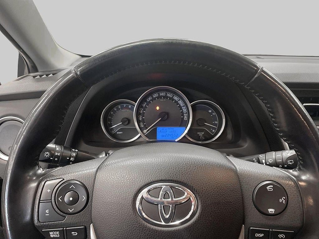 Vehicle Image 14