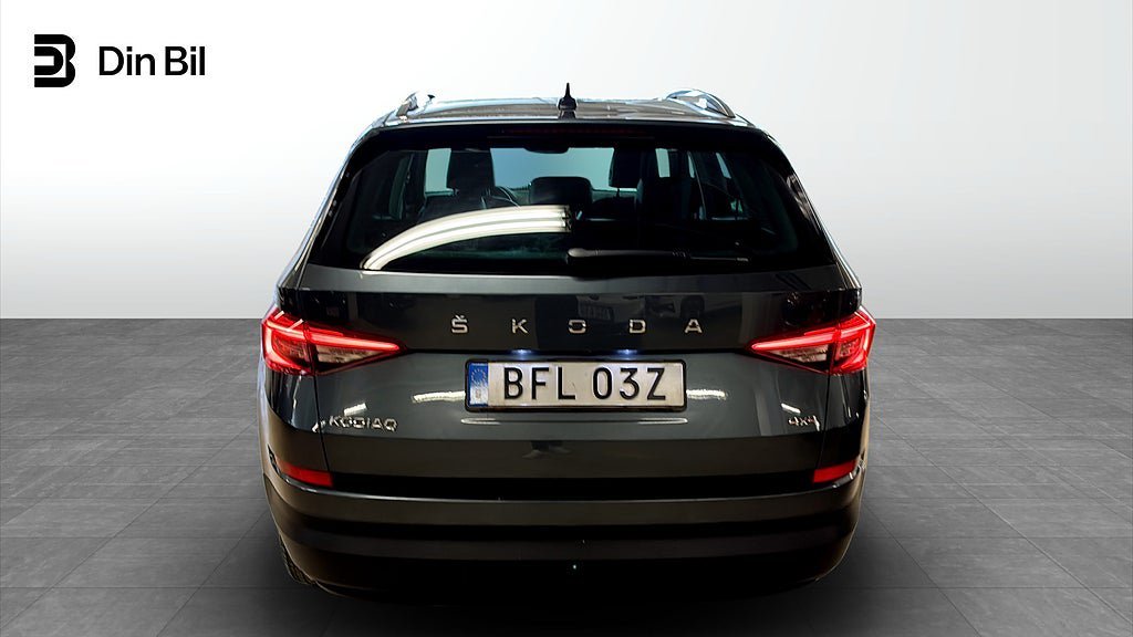 Vehicle Image 5