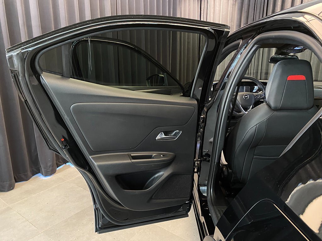 Vehicle Image 27