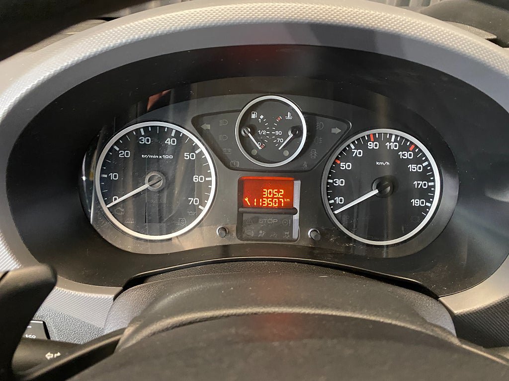 Vehicle Image 22