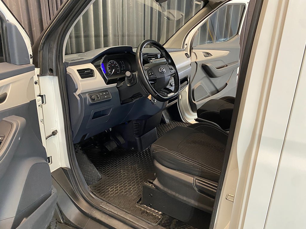 Vehicle Image 31