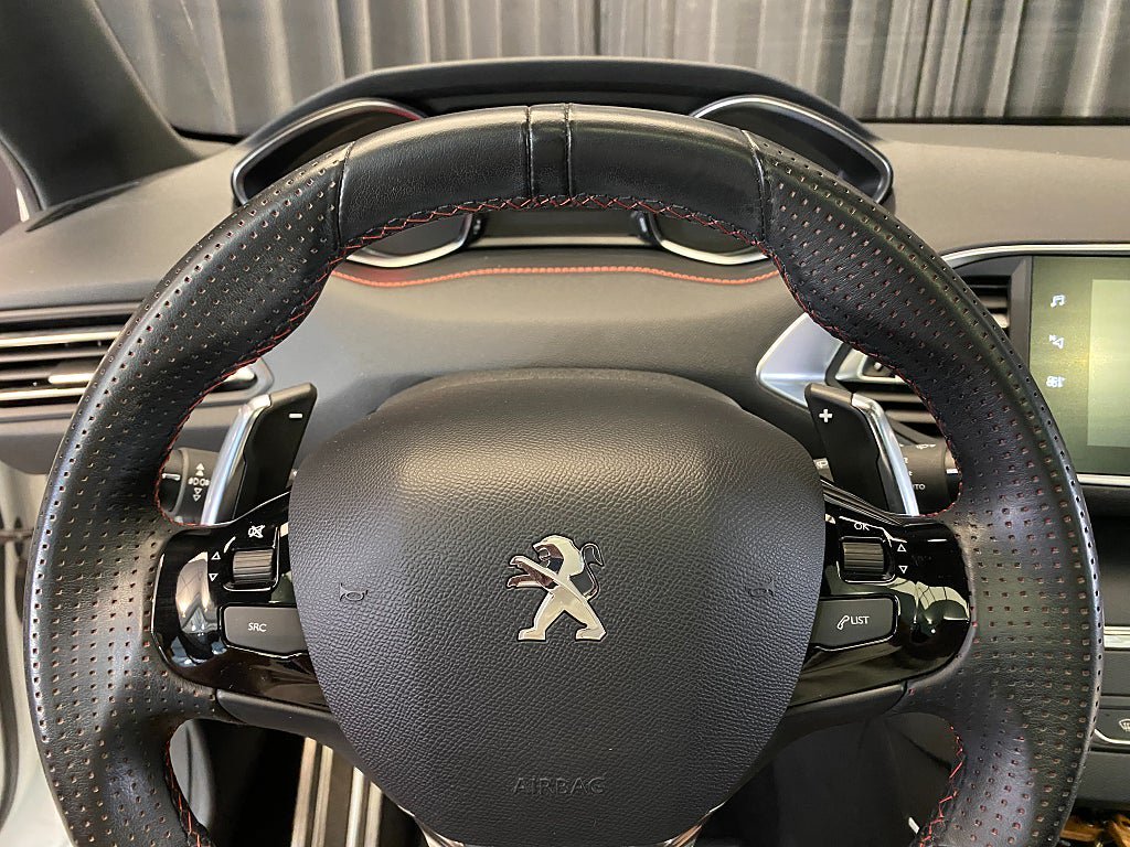 Vehicle Image 40