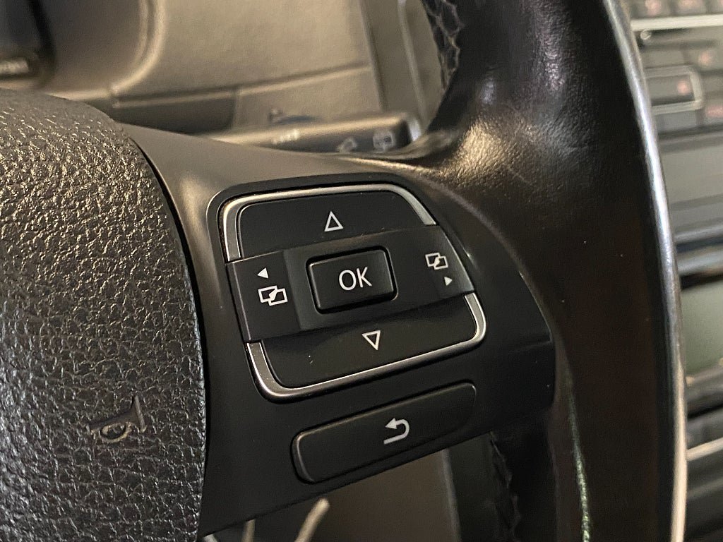 Vehicle Image 38