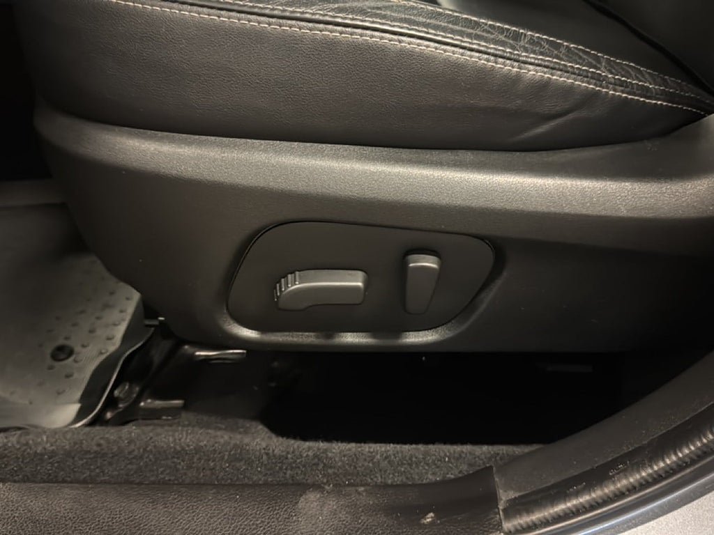 Vehicle Image 24