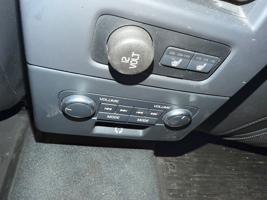 Vehicle Image 14