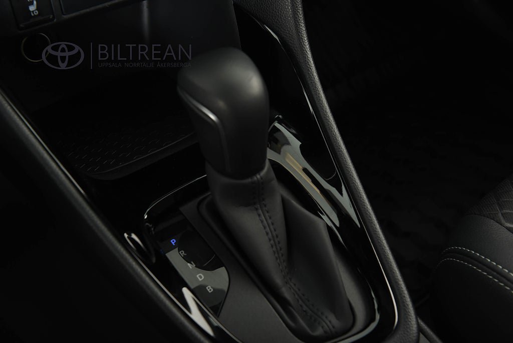Vehicle Image 13