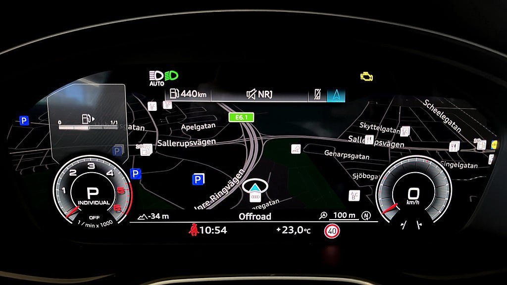 Vehicle Image 19