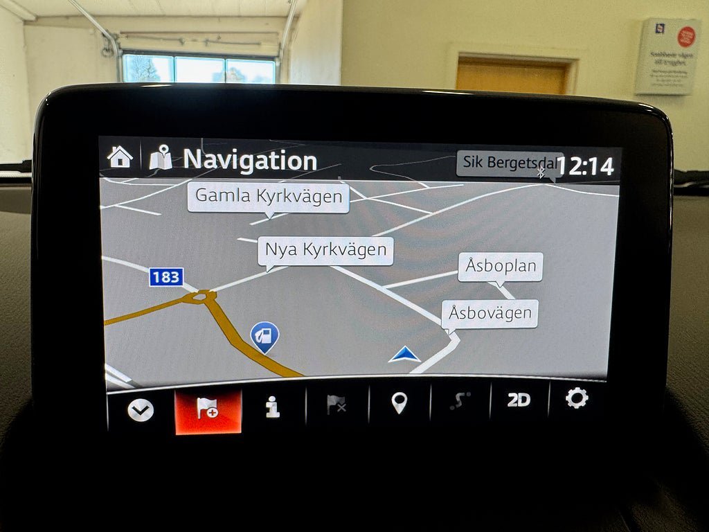 Vehicle Image 25