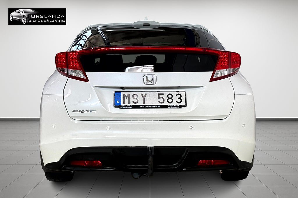 Vehicle Image 8