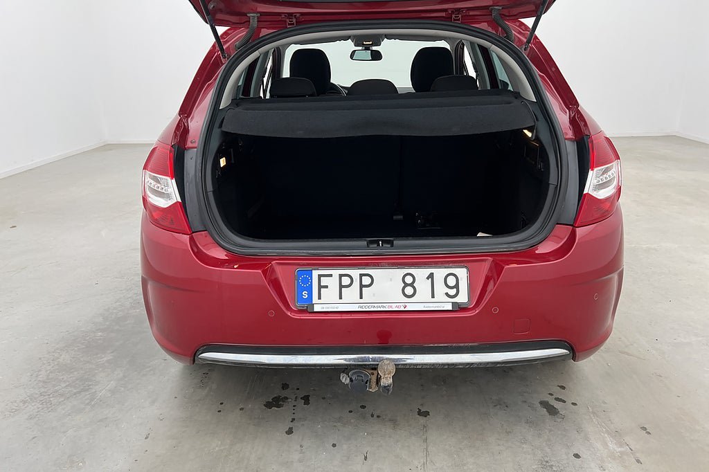 Vehicle Image 15