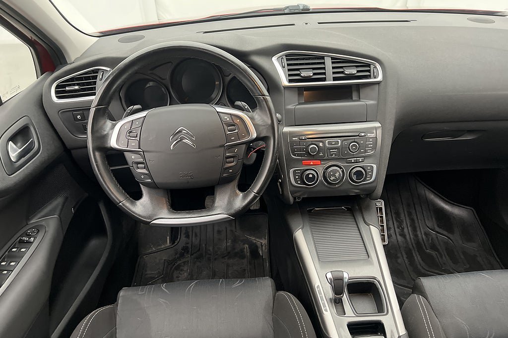 Vehicle Image 17