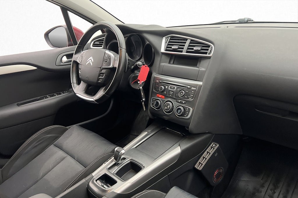 Vehicle Image 23