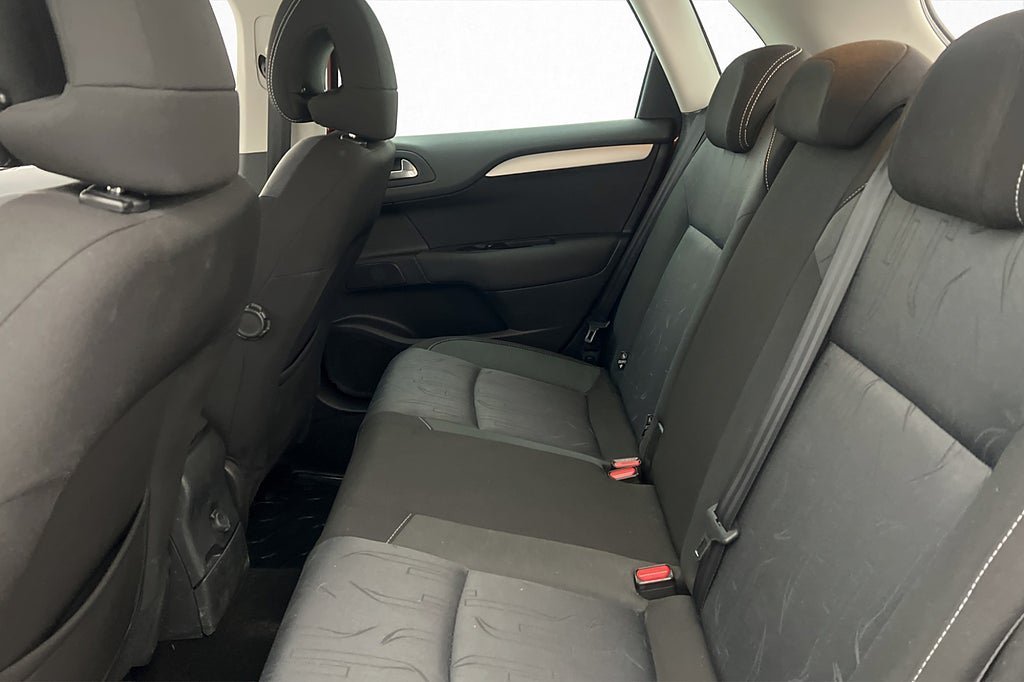 Vehicle Image 31