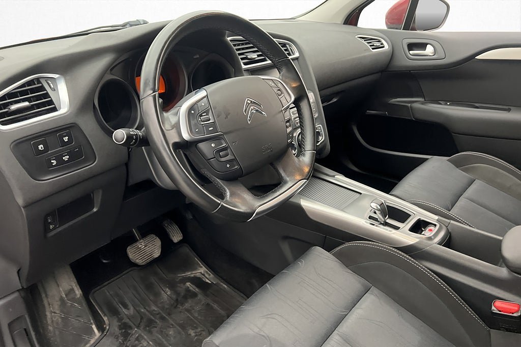 Vehicle Image 35