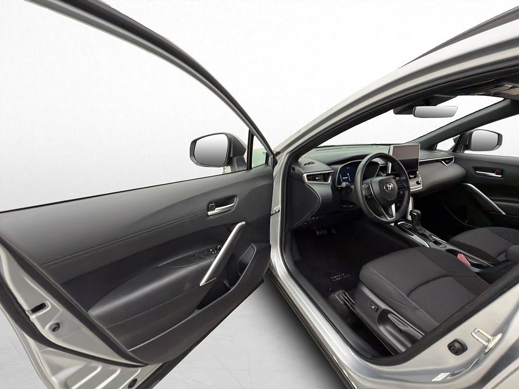 Vehicle Image 8