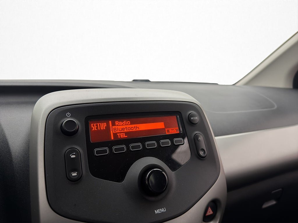 Vehicle Image 19