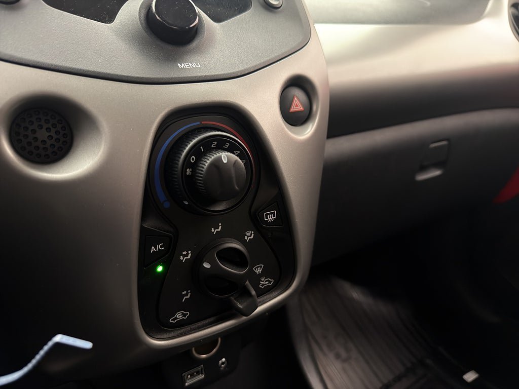 Vehicle Image 20