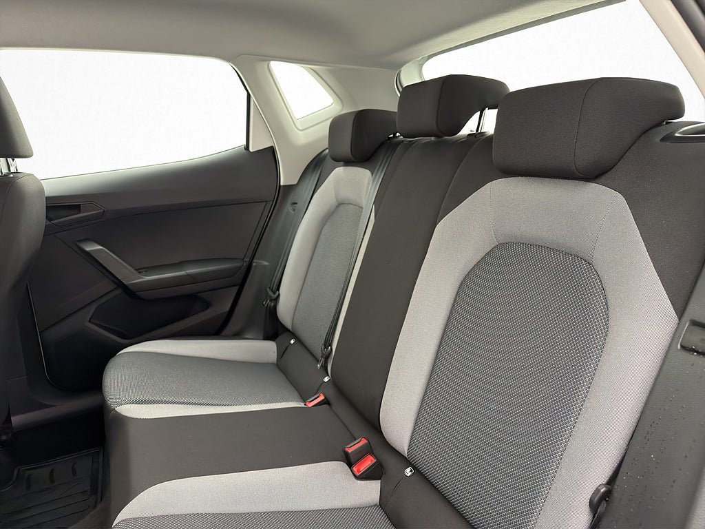 Vehicle Image 23