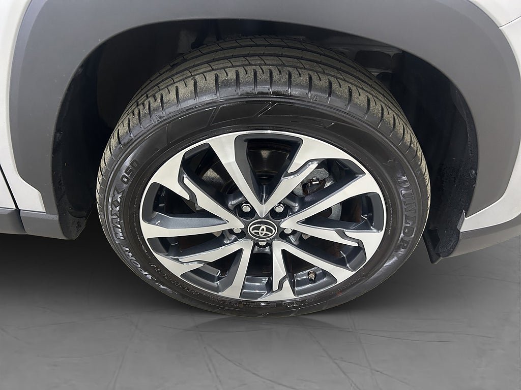 Vehicle Image 35