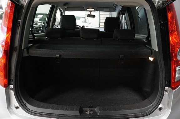 Vehicle Image 17