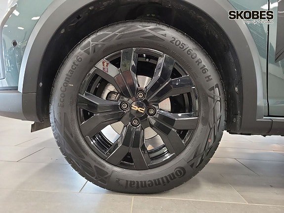 Vehicle Image 17