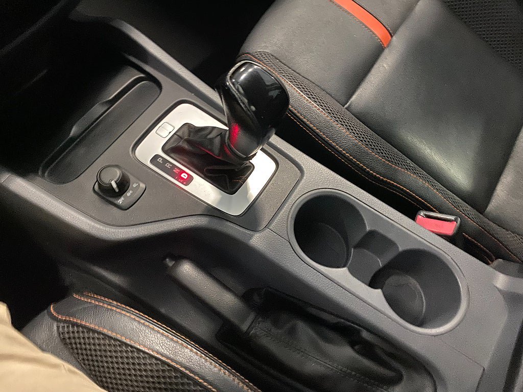Vehicle Image 23