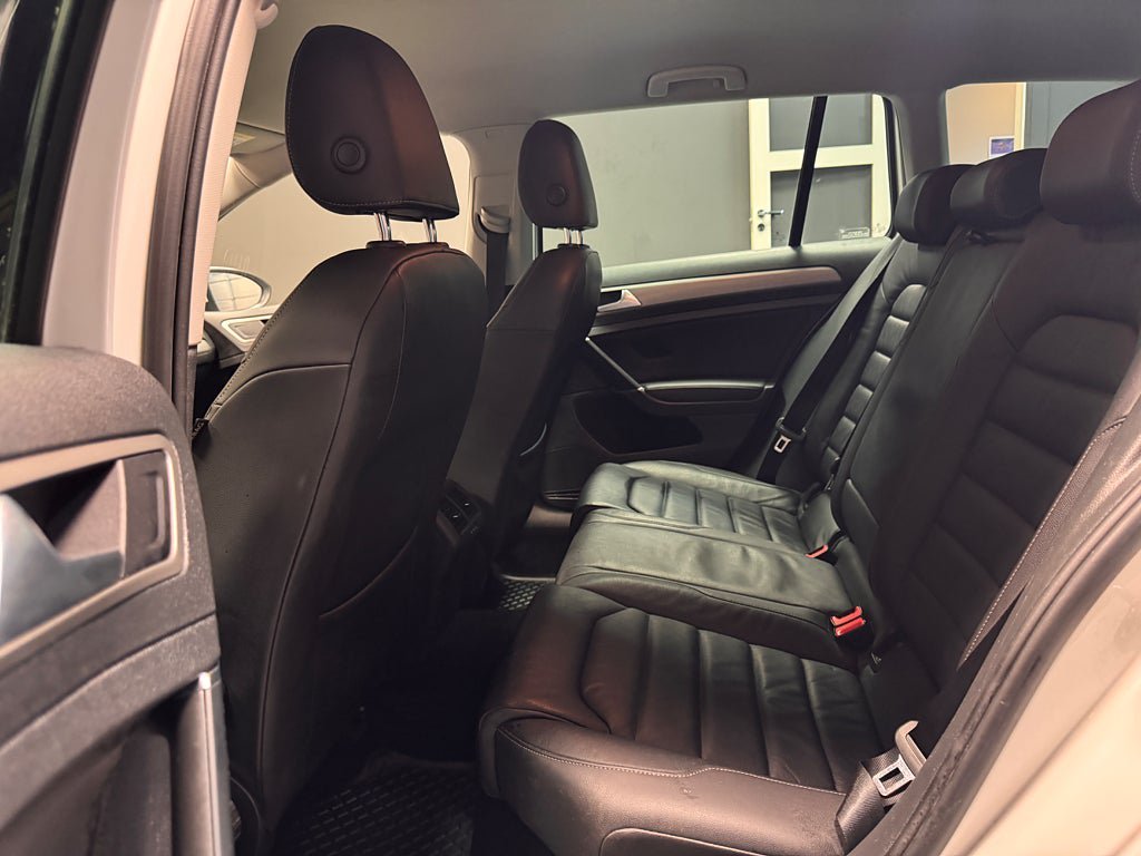 Vehicle Image 7