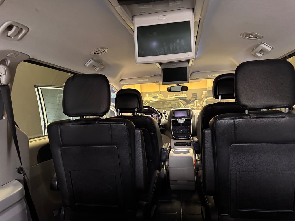 Vehicle Image 14