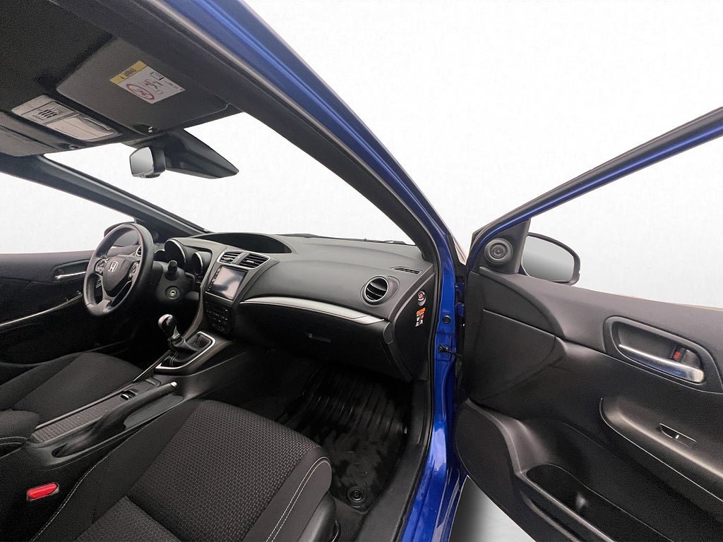 Vehicle Image 15