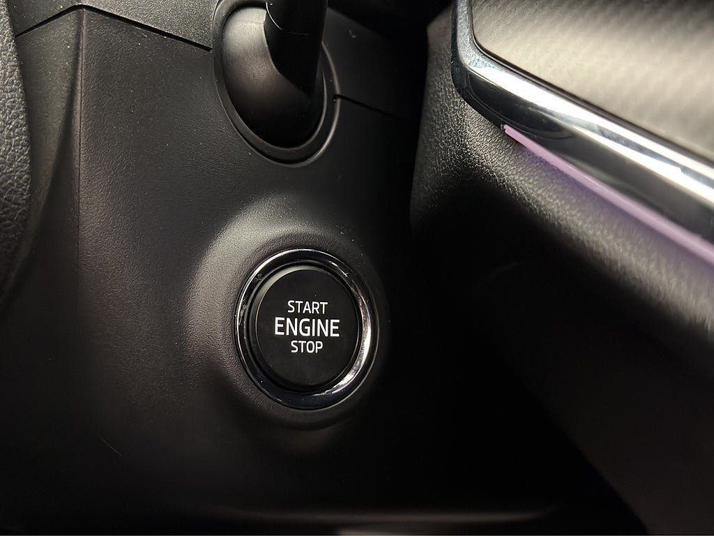 Vehicle Image 32