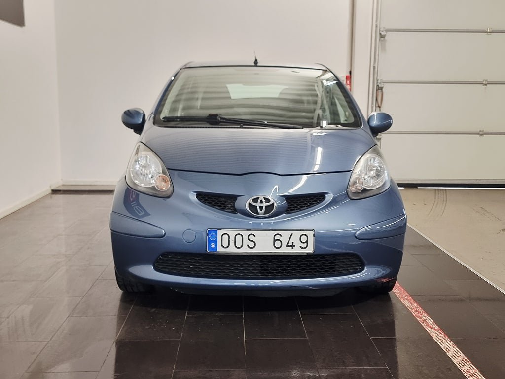 Vehicle Image 3