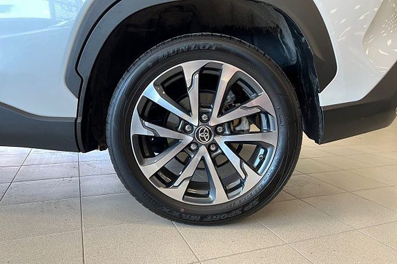 Vehicle Image 17