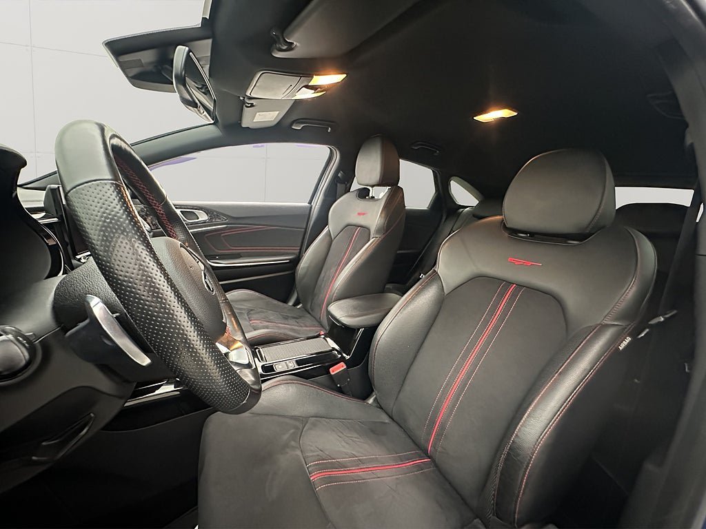 Vehicle Image 11
