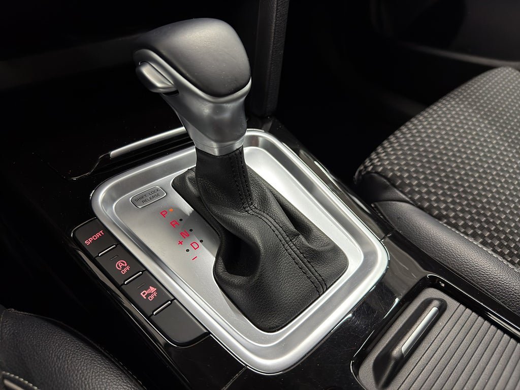 Vehicle Image 23