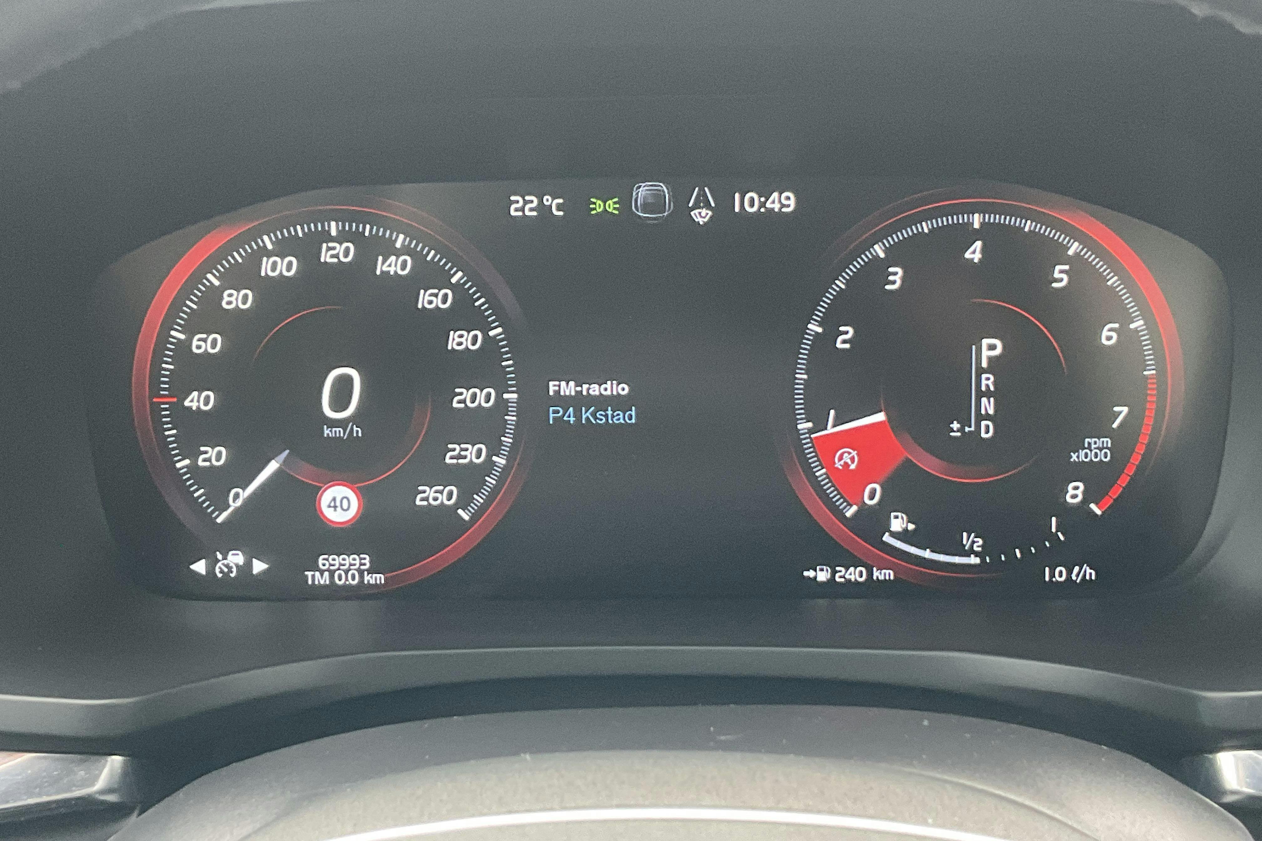 Vehicle Image 10