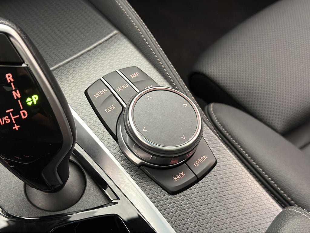 Vehicle Image 24