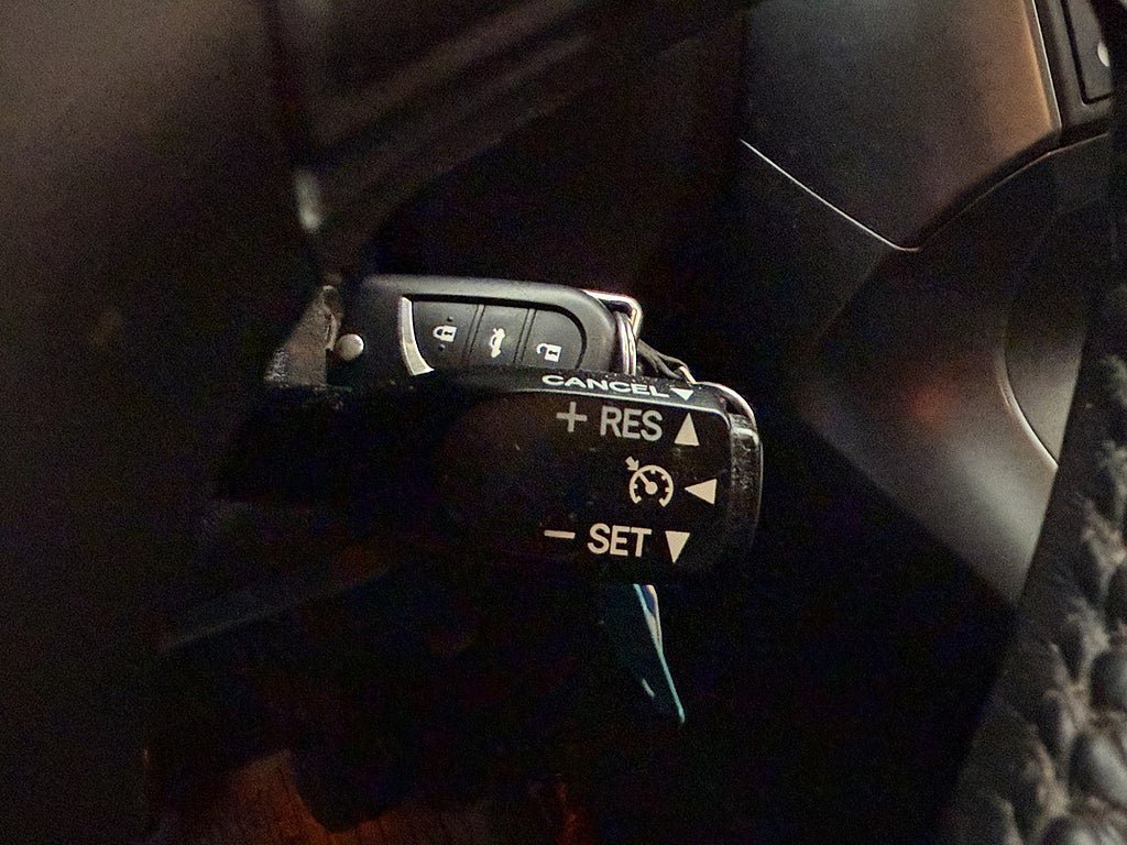 Vehicle Image 17