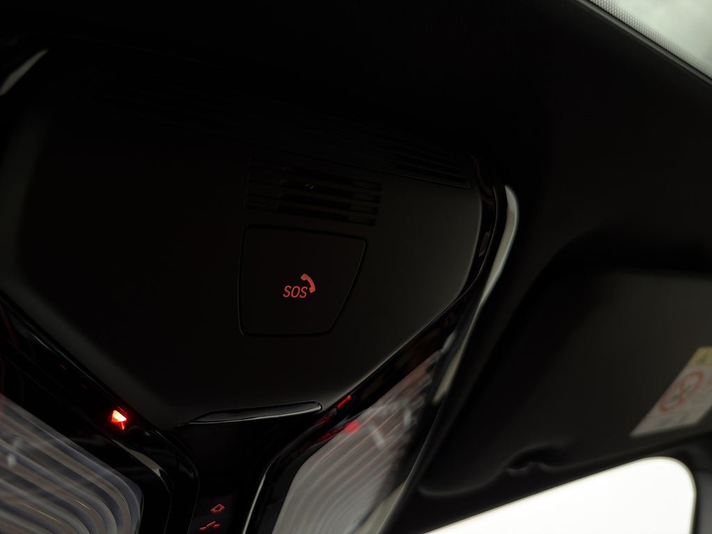 Vehicle Image 25