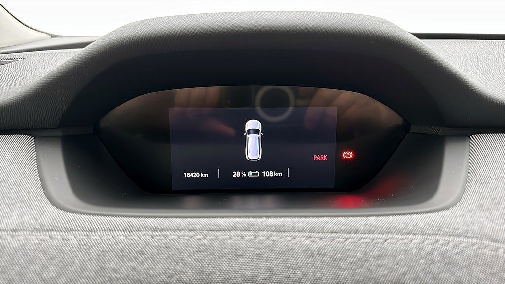Vehicle Image 16