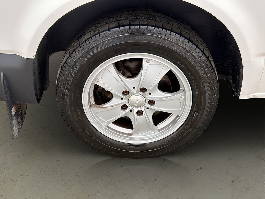Vehicle Image 35