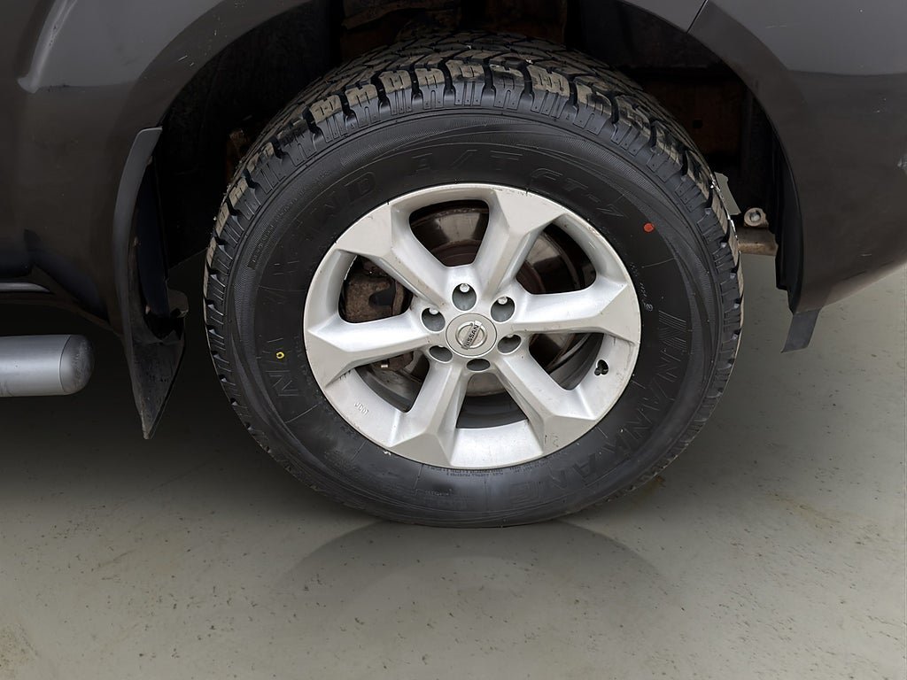 Vehicle Image 32