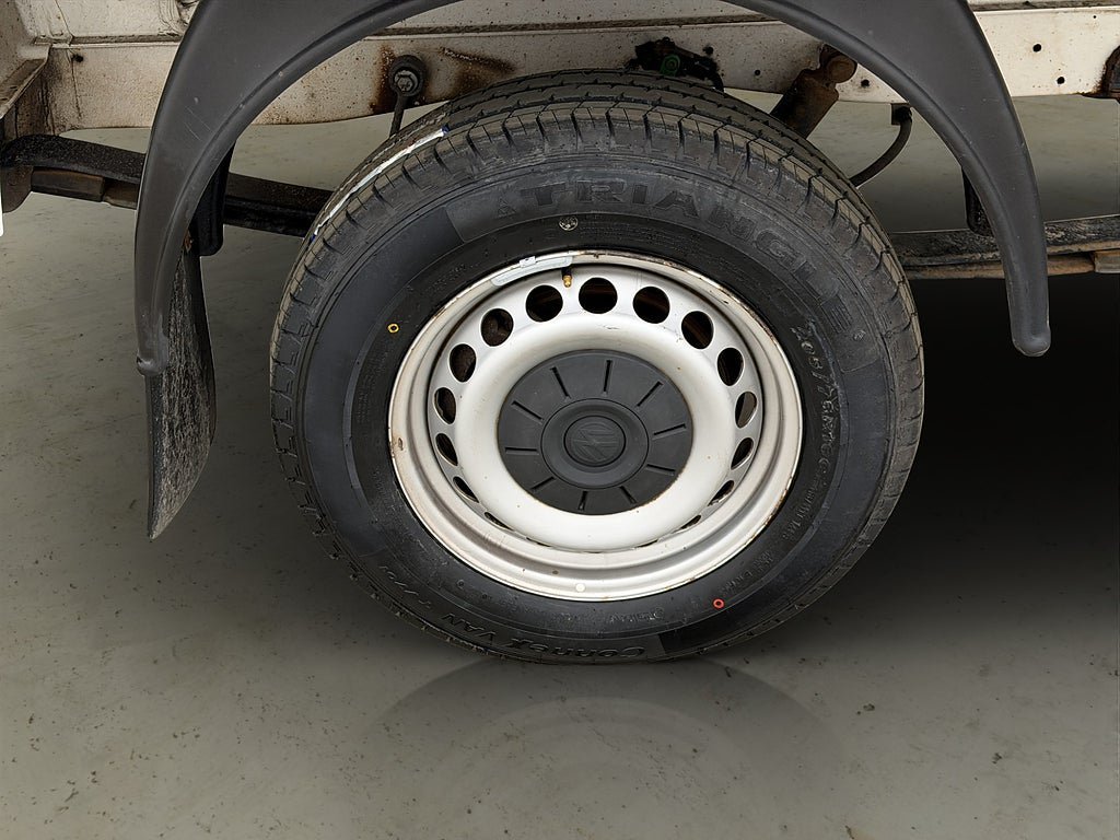 Vehicle Image 30