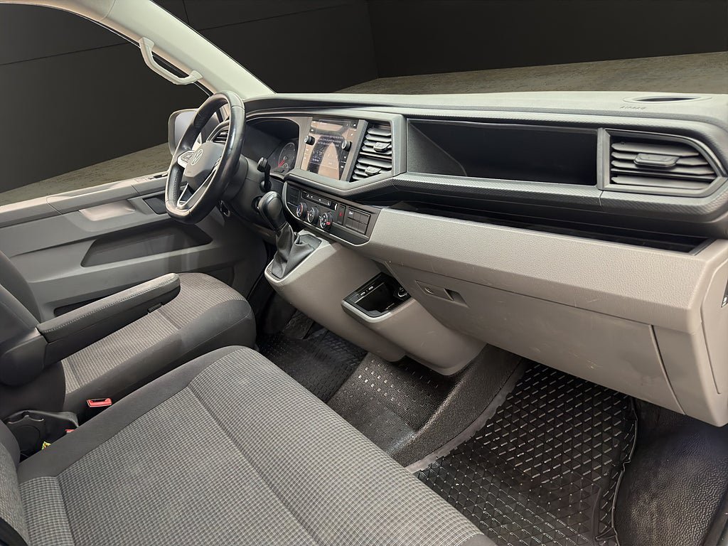 Vehicle Image 26