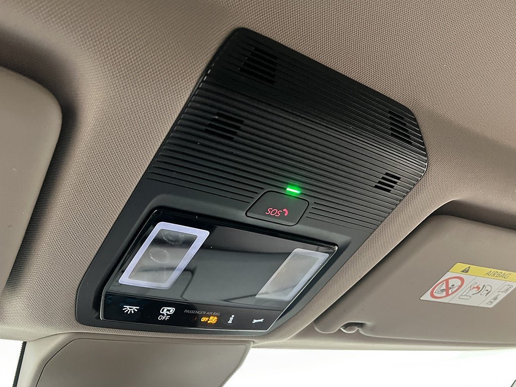 Vehicle Image 38
