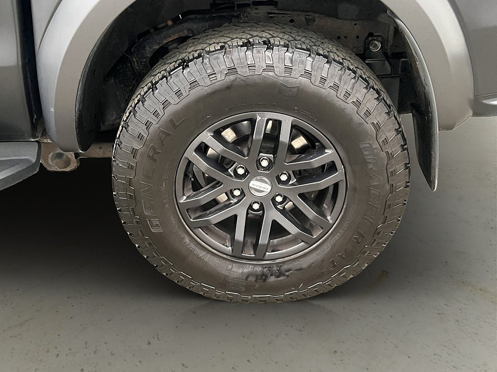 Vehicle Image 30