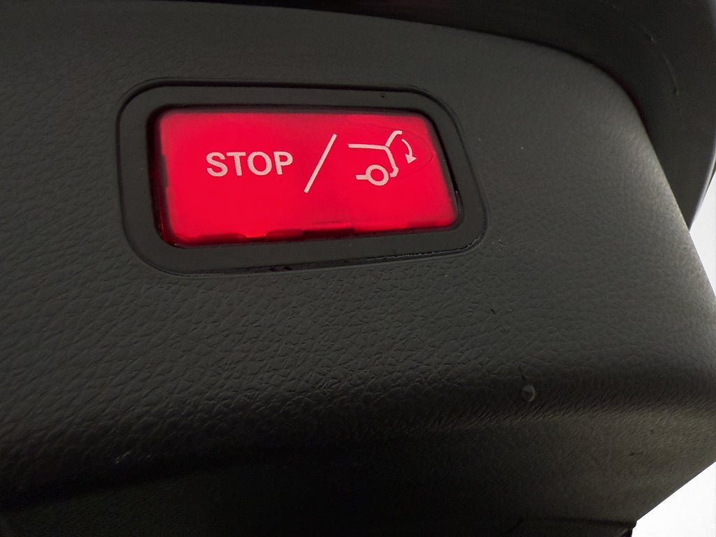 Vehicle Image 28