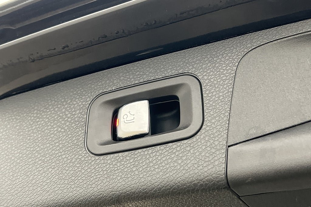 Vehicle Image 27